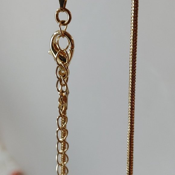 Vintage Turquoise Stone Beaded Plate Necklace and Earrings Gold Chain & Accents - Picture 6 of 9